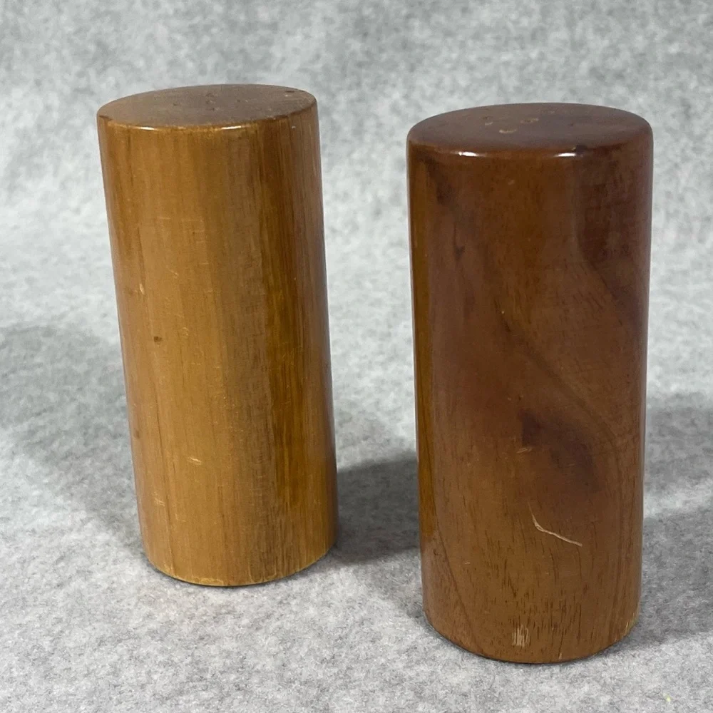 Vintage Solid Wood Salt‎ & Pepper Shakers Mid Century Modern MCM Decor Kitchen